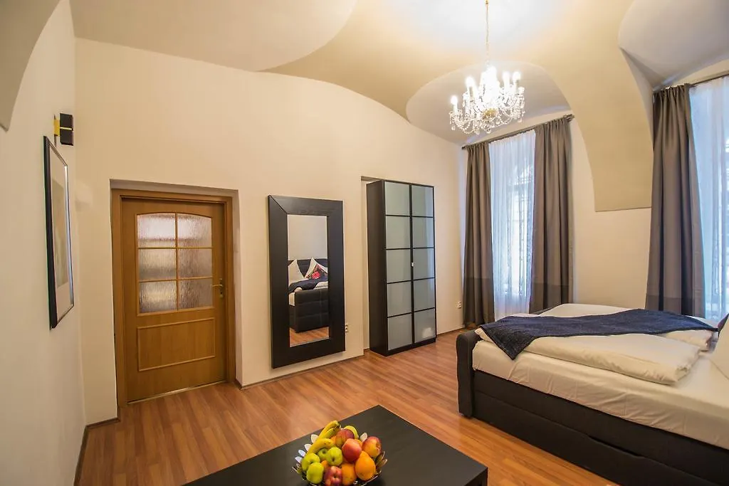 4Bdr Historical Spirit Apt By Ruterra Praga Repubblica Ceca