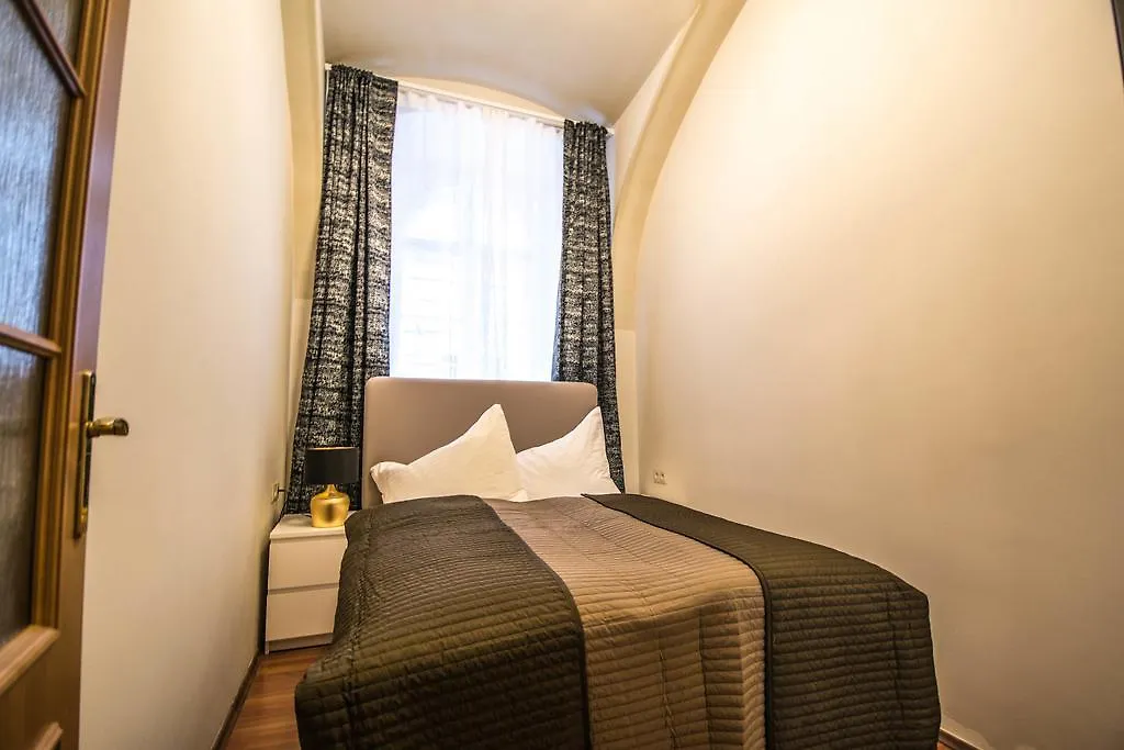 Apartment 4Bdr Historical Spirit Apt By Ruterra Prague Czech Republic
