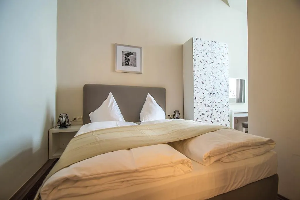 Apartment 4Bdr Historical Spirit Apt By Ruterra Prague